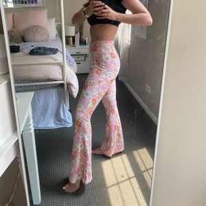 Cotton On Flare Floral Leggings (size small)